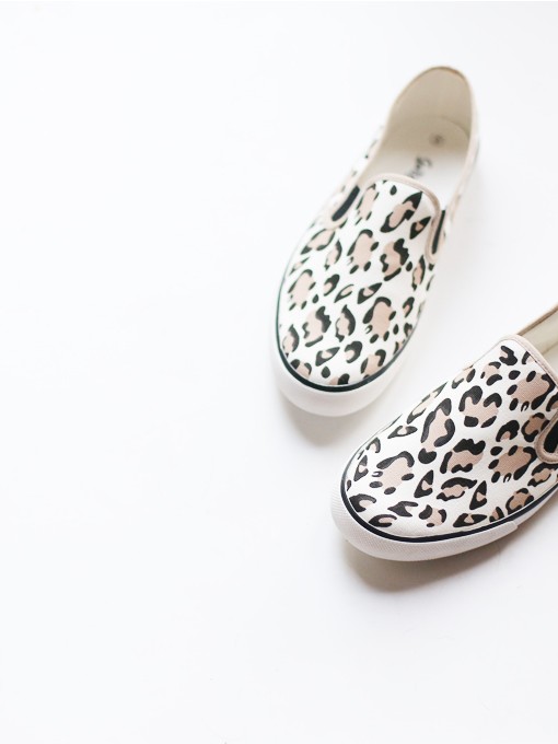 sportsgirl, sneaker, leopard flats, leopard sneaker, loveshopshare, erin maxwell
